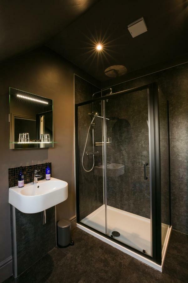 روبن هودز باي Aldersyde Bed & Breakfast المظهر الخارجي الصورة