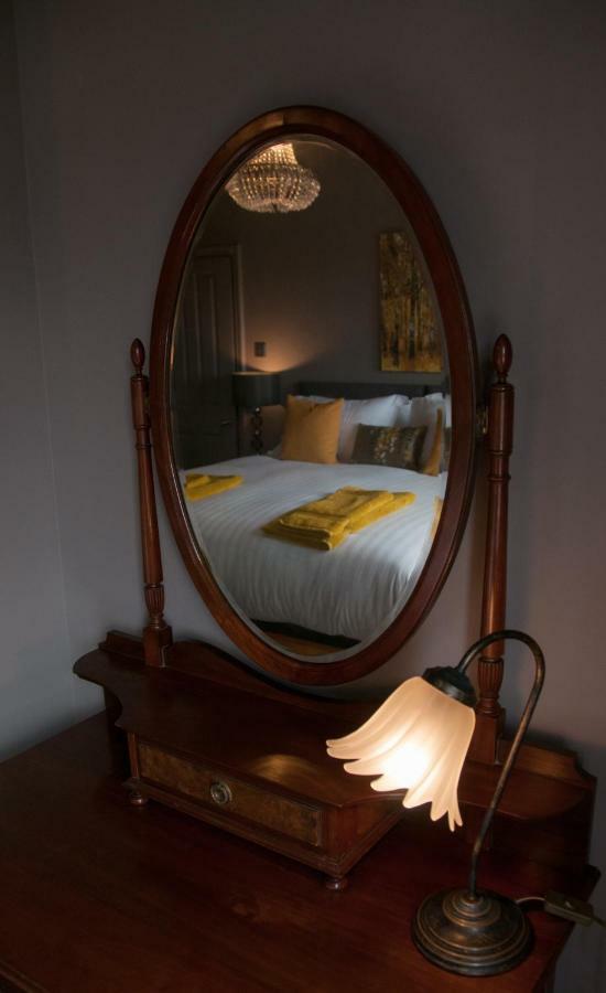 روبن هودز باي Aldersyde Bed & Breakfast المظهر الخارجي الصورة