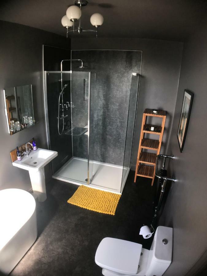 روبن هودز باي Aldersyde Bed & Breakfast المظهر الخارجي الصورة